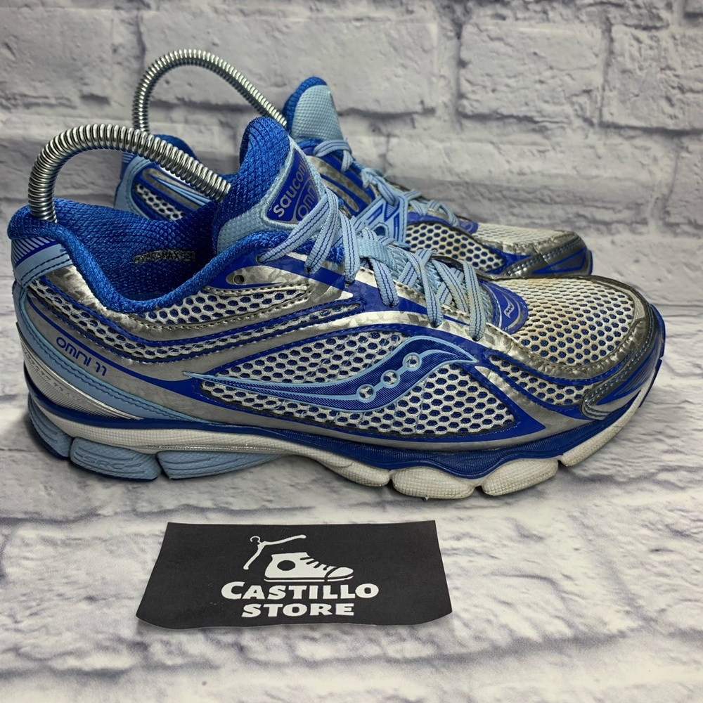 Saucony Omni 11 Size 8.5 women sneaker